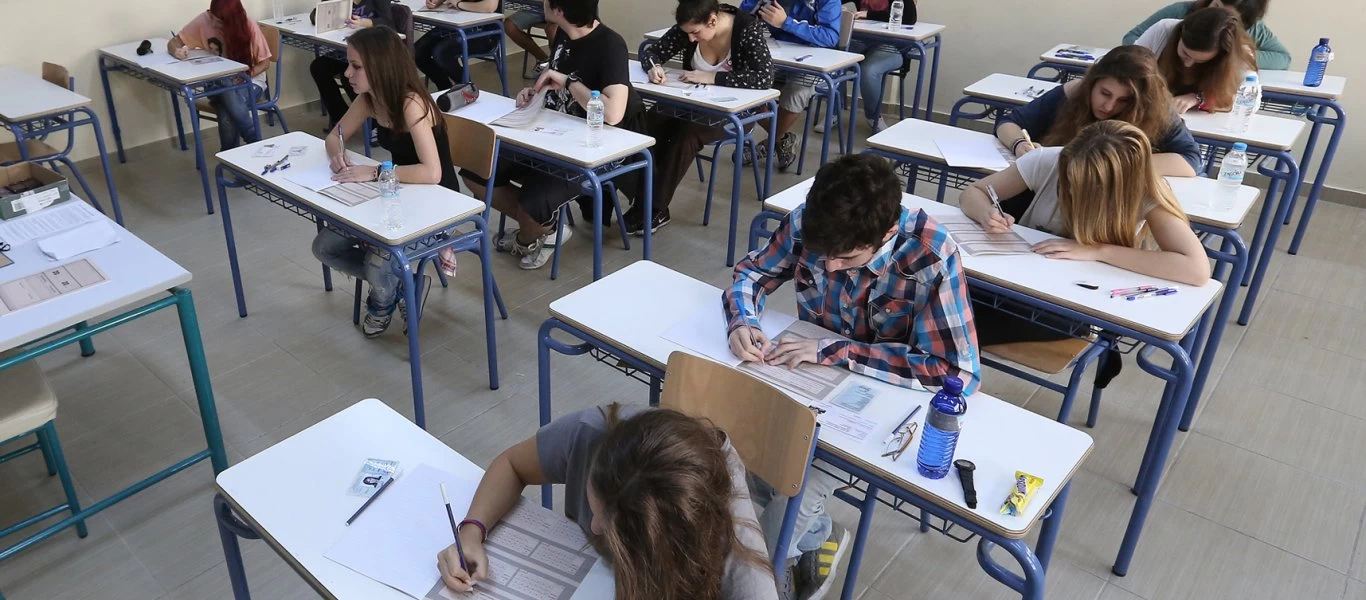 Πανελλαδικές: Αύξηση των βάσεων στις περιζήτητες σχολές - Τι θα ισχύσει από φέτος